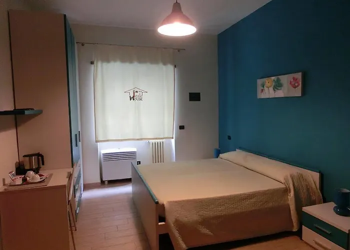Affittacamere Reale House 2*